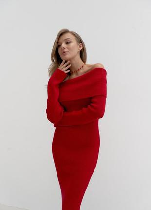 Червона сукня з відкритими плечима, з підворотом, плаття трикотажне, рубчик, оголені плечі