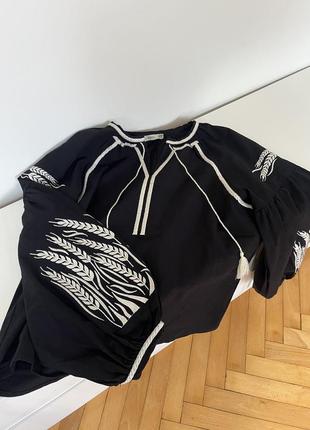 Вышиванка черная, вышитая рубашка, блузка, блуза, с колосками, с пышным рукавом5 фото