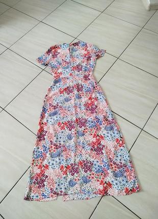 Нежное цветочное платье миди с разрезами9 фото