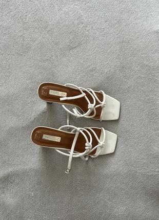 Босоніжки primark