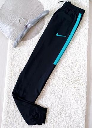Штаны  спортивные  nike