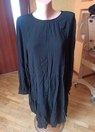 Платье фирмы esprit