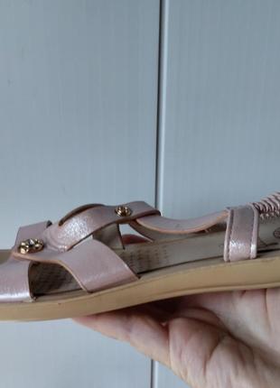 Босоніжки розпродаж4 фото