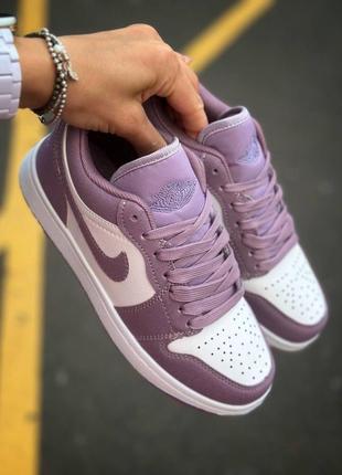 Кросівки фіолетові