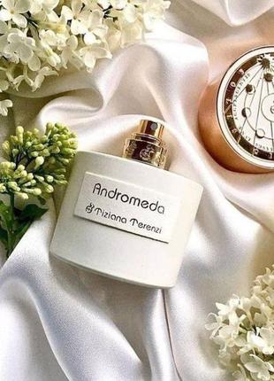 В стилі tiziana terenzi з документами