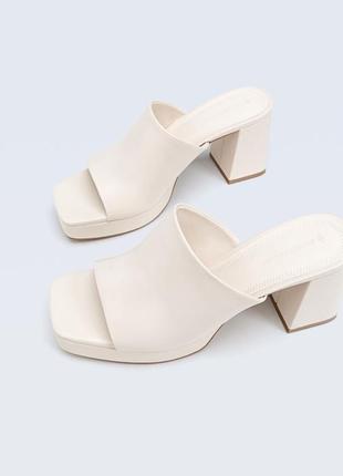 Удобные мягкие босоножки stradivarius 37р
