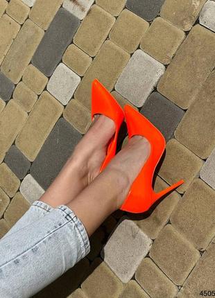 Оранжевые женские туфли лодочки лак в горсть7 фото