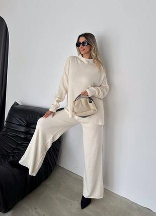 Теплий жіночий костюм брюки і светр вільного крою qs-16008