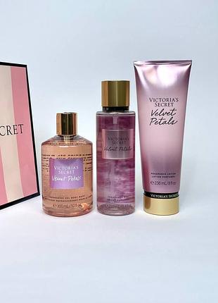 Подарунковий набір victoria's secret velvet petals