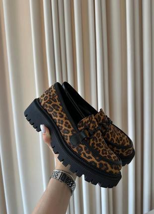 Натуральні шкіряні леопардові трендові лофери