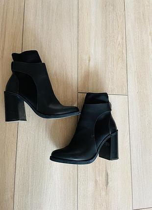 Zara чоботи жіночі  демісезон