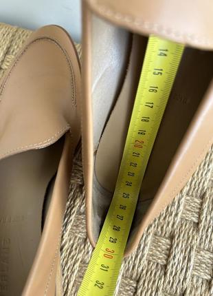 Стильные трендовые кожаные итальянские лоферы с острым носком everlane5 фото
