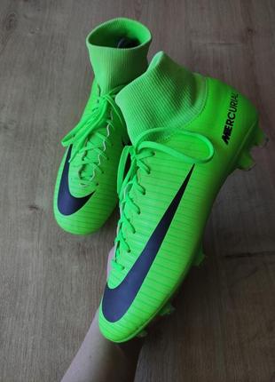 Фирменные подростковые футбольные бутсы nike, оригинал, . размер 39.