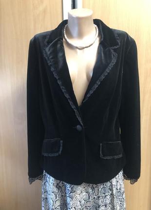 Шикарный бархатный жакет а даже блейзер с кружевом nicholas millingston