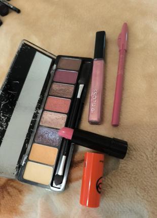 Яркий набор : тени sunrise, eveline, блеск avon purple haze, карандаш для губ 12, eveline, помада oncolour, punch pink, oriflame