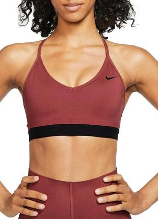 Спортивный топ nike