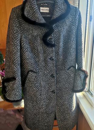 Пальто женское