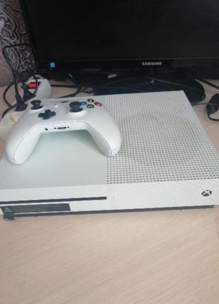 Xbox one 500gb1 фото