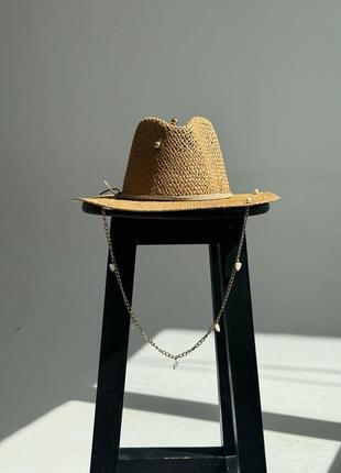 Капелюх федора жіночий d.hats з рафія з ланцюгом золото з серцями коричневий4 фото