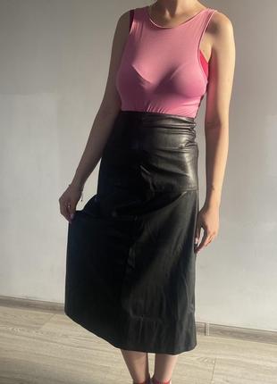 Жіночий рожевий боді