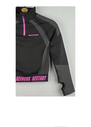 Спортивный кофта с вырезом для пальцев