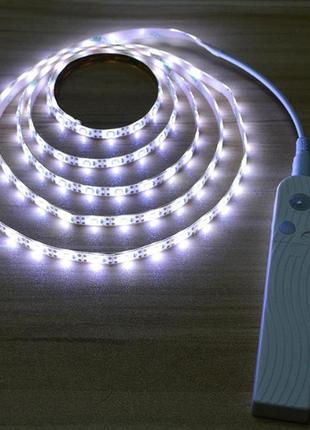 Led лента 1м от батареек или powerbank с датчиком движения и сенсором освещенности белое холодное свечение
