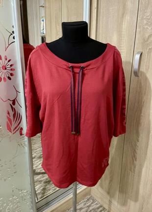 Стильный качественный свитшот 50-52 размер