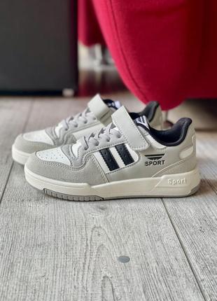 Детские кроссовки кеды в размере 32-37