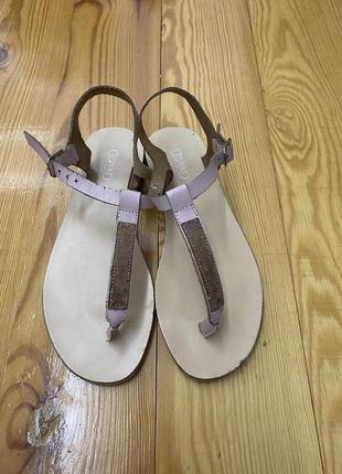 Esprit сандалі у хорошому стані розмір 35-36, довжина устілки 23 см. 💯 шкіра