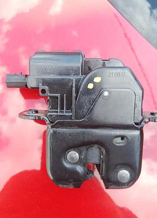 Замок задней крышки багажника 905039004r renault megane iv grandtour