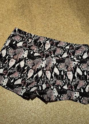 Шорты модные h&m 40