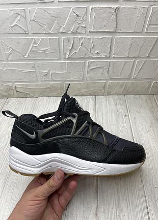 Круті кросівки nike huarache light prm