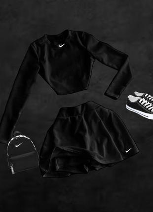 Костюм: топ + юбка-шорты