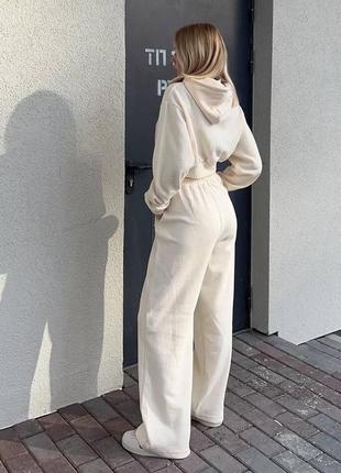 Прогулочный костюм