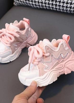 Кросівки для дівчинки