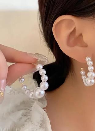 Сережки напівкільця зі штучними перлинками