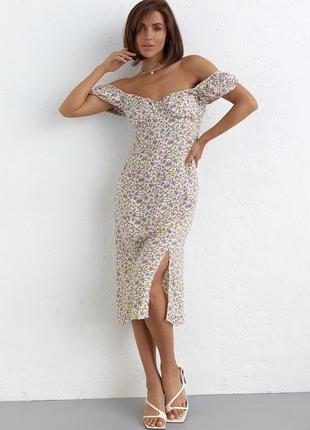 Летнее платье с разрезом в цветочный принт - кремовый цвет, l (есть размеры)