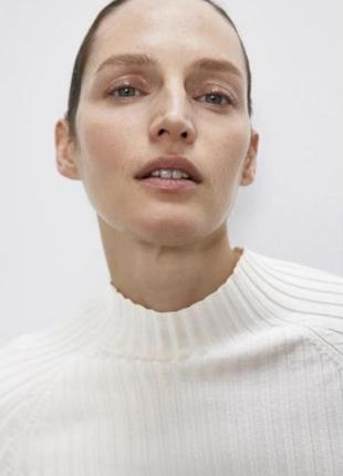 Гольф водолазка базова в рубчик zara