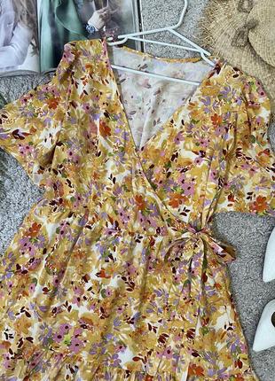 Ніжна ярусна міні сукня у квітковий принт №5687 фото