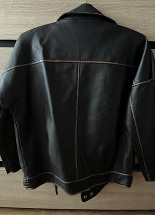 Кожаная куртка с потертостями