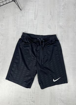 Шорти nike dri-fit training shorts