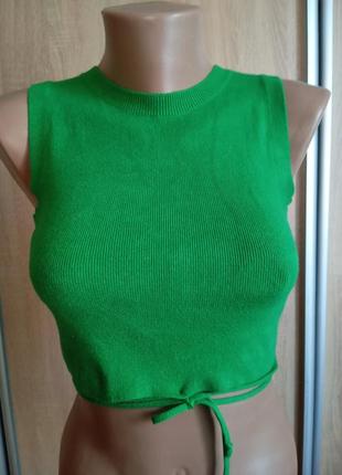 Жилет стильный