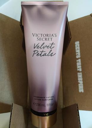 Лосьон для тела fragrance lotion velvet petals victoria’s secret 236мл