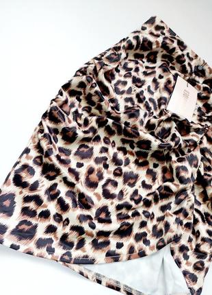 Изысканная сатиновая юбка в леопардовый принт4 фото