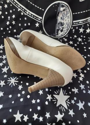 Белые туфли на каблуке graceland4 фото