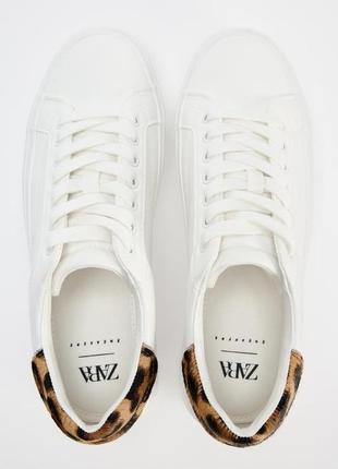 Zara базовые белые кеды с анималистическим принтом лео