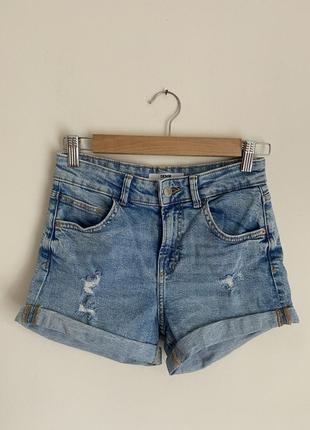 Джинсові шорти bershka