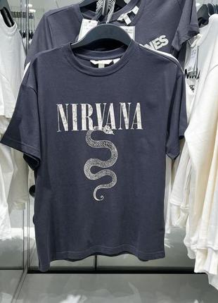 Шикарна футболка h&m nirvana
