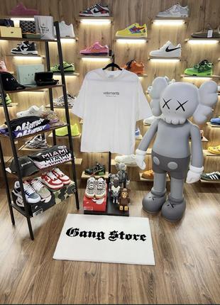 Футболка vetements urban logo white tee