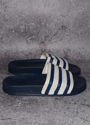 Adidas adilette (тапочки адидас адилеты )
